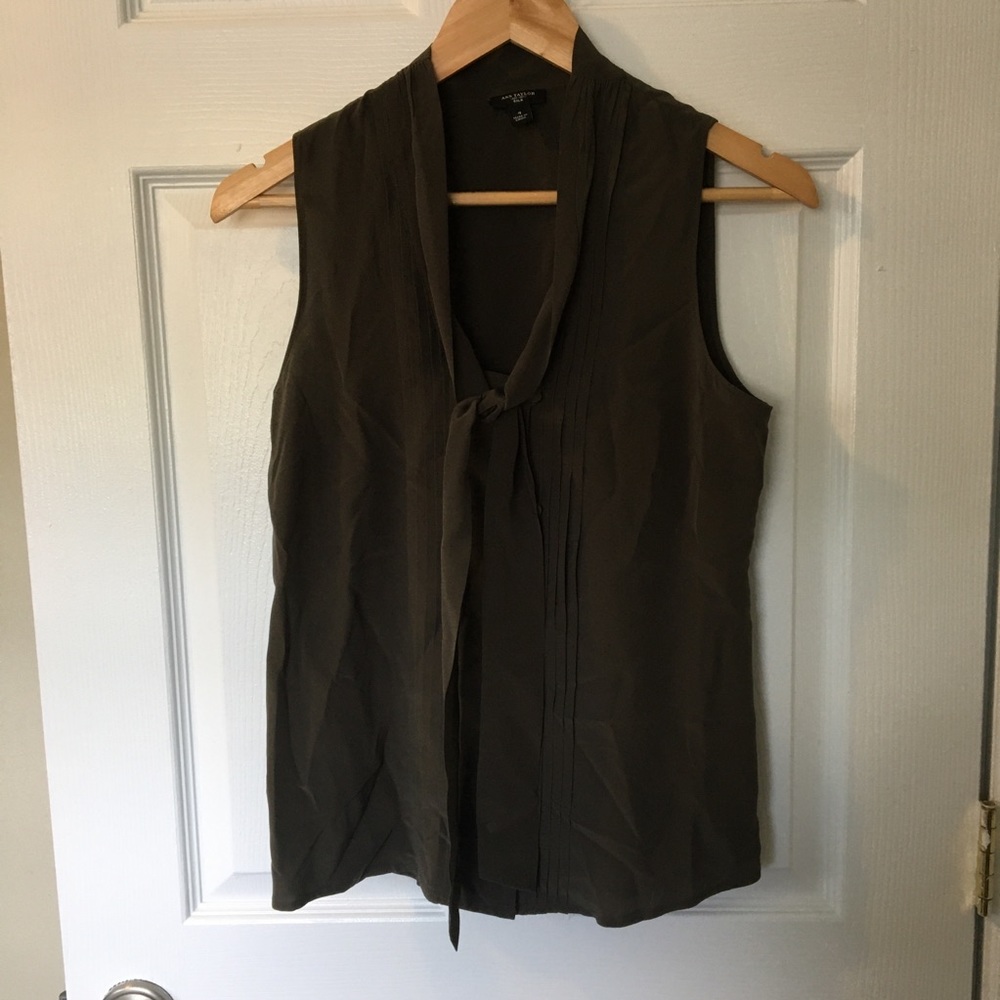Ann Taylor | Silk Button Up Sleeveless Blouse